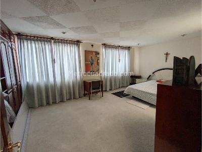 Casa de 5 alcobas en venta en Santa Ana, Bogotá, 630 m² · foto 12 de 18