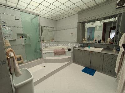 Casa de 5 alcobas en venta en Santa Ana, Bogotá, 630 m² · foto 18 de 18