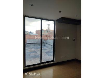 Apartamento de 3 alcobas en venta en Chico Navarra, Bogotá, 170 m² · foto 3 de 12