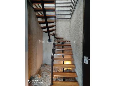 Apartamento de 3 alcobas en venta en Chico Navarra, Bogotá, 170 m² · foto 10 de 12