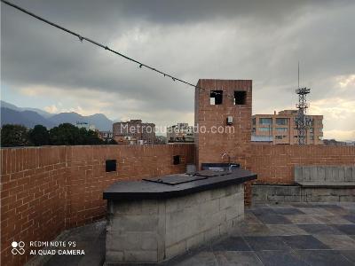 Apartamento de 3 alcobas en venta en Chico Navarra, Bogotá, 170 m² · foto 11 de 12