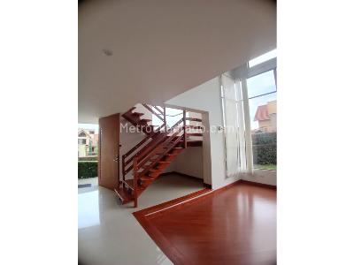 Casa de 4 alcobas en venta en Casa De Piedra 2, Chía, 356 m² · foto 11 de 20
