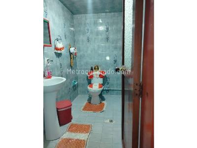 Casa de 5 alcobas en venta en Alqueria La Fragua, Bogotá, 443 m² · foto 10 de 13