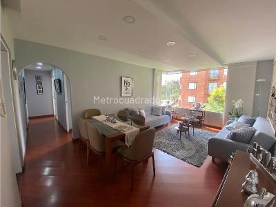 Apartamento de 3 alcobas en venta en Recodo Del Contry, Bogotá, 81 m² · foto 9 de 20