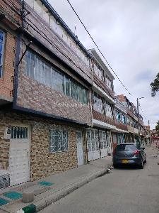 Casa de 5 alcobas en venta en Bosa Laureles, Bogotá, 295 m² · foto 2 de 20