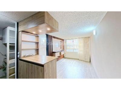 Apartamento de 2 alcobas en venta en Santa Marta, Bogotá, 48 m² · foto 2 de 19