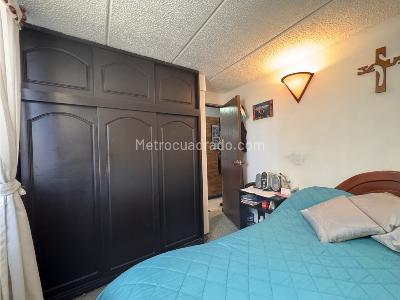 Apartamento de 3 alcobas en venta en Quintanares, Soacha, 47 m² · foto 9 de 16