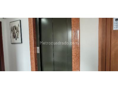 Apartamento de 3 alcobas en venta en San Patricio, Bogotá, 120 m² · foto 4 de 20