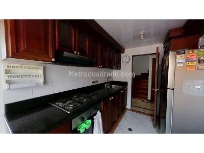 Apartamento de 3 alcobas en venta en San Patricio, Bogotá, 120 m² · foto 19 de 20