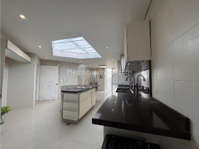 Casa de 4 alcobas en venta en Santa Ana, Bogotá, 810 m² · foto 7 de 19