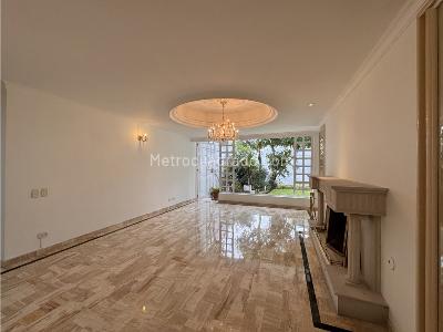 Casa de 4 alcobas en venta en Santa Ana, Bogotá, 810 m² · foto 10 de 19