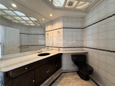 Casa de 4 alcobas en venta en Santa Ana, Bogotá, 810 m² · foto 14 de 19