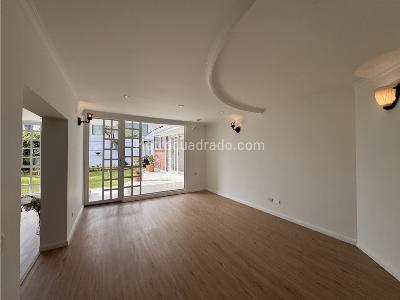 Casa de 4 alcobas en venta en Santa Ana, Bogotá, 810 m² · foto 15 de 19
