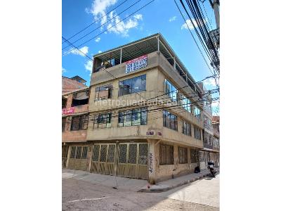 Casa de 5 alcobas en venta en Leon 13, Soacha, 236 m² · foto 2 de 7