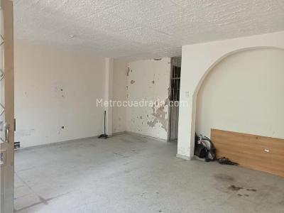 Casa de 5 alcobas en venta en Leon 13, Soacha, 236 m² · foto 3 de 7