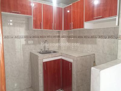 Casa de 5 alcobas en venta en Leon 13, Soacha, 236 m² · foto 4 de 7