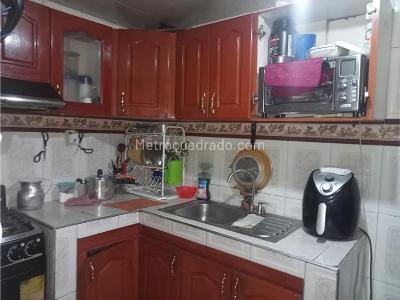 Casa de 5 alcobas en venta en Leon 13, Soacha, 236 m² · foto 7 de 7