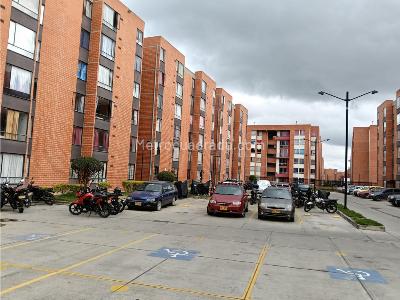 Apartamento de 2 alcobas en venta en Hogares, Soacha, 51 m² · foto 10 de 18