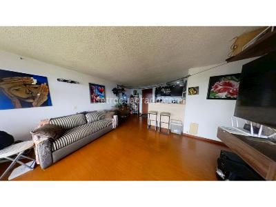 Apartamento en venta en Las Ferias, Bogotá · foto 3 de 12