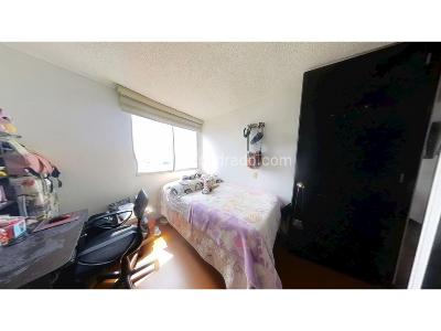 Apartamento en venta en Las Ferias, Bogotá · foto 8 de 12