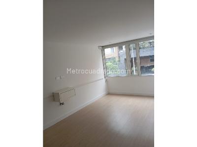Apartamento de 3 alcobas en venta en Los Rosales, Bogotá, 186 m² · foto 17 de 20