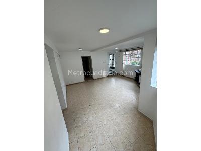 Apartamento en arriendo en Emaus, Bogotá · foto 2 de 13
