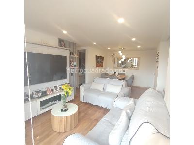Apartamento de 3 alcobas en venta en Ciudad Hayuelos, Bogotá, 76 m² · foto 3 de 20