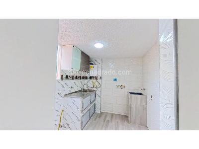 Apartamento de 3 alcobas en venta en Hogares, Soacha, 46 m² · foto 2 de 16