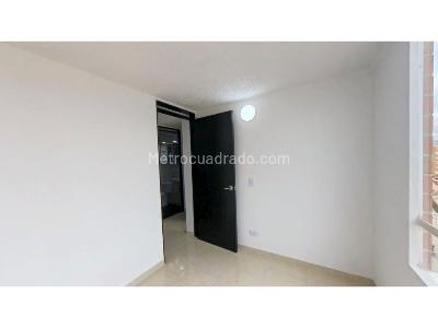 Apartamento de 3 alcobas en venta en Hogares, Soacha, 46 m² · foto 9 de 16