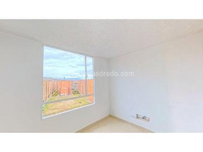 Apartamento de 3 alcobas en venta en Hogares, Soacha, 46 m² · foto 11 de 16