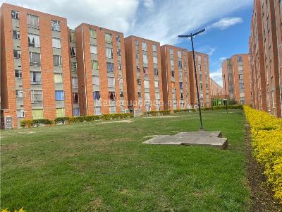Apartamento de 3 alcobas en venta en Hogares, Soacha, 46 m² · foto 12 de 16