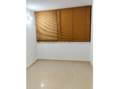 Apartamento de 3 alcobas en venta en Villa Alsacia, Bogotá, 64 m² · foto 7 de 14