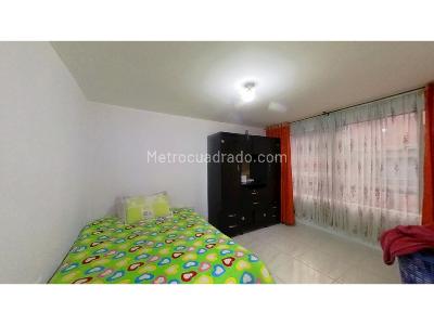 Casa de 5 alcobas en venta en Galicia, Bogotá, 237 m² · foto 15 de 20