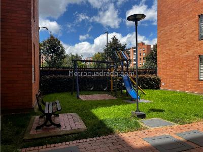 Apartamento en venta en Ciudad Alsacia, Bogotá · foto 9 de 20