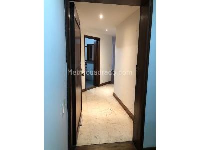 Apartamento en venta en Santa Barbara Oriental, Bogotá · foto 4 de 8