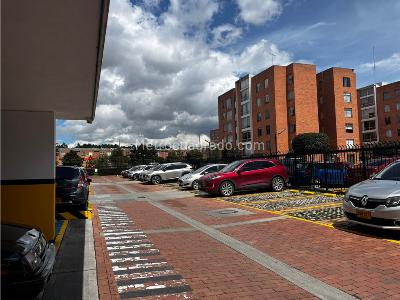 Apartamento de 3 alcobas en venta en Villa Alsacia, Bogotá, 87 m² · foto 3 de 20
