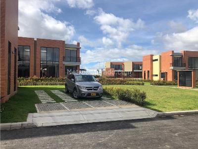 Casa de 4 alcobas en arriendo en Palos Verdes, Cajicá, 182 m² · foto 5 de 20
