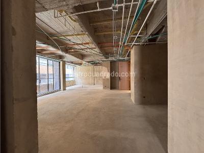 Apartamento de 3 alcobas en venta en San Patricio, Bogotá, 182 m² · foto 7 de 20