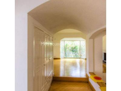 Casa de 3 alcobas en venta en El Contador, Bogotá, 170 m² · foto 2 de 20