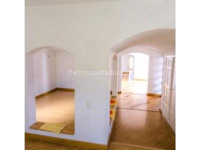 Casa de 3 alcobas en venta en El Contador, Bogotá, 170 m² · foto 3 de 20