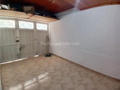 Casa de 5 alcobas en venta en Velodromo, Bogotá, 416 m² · foto 2 de 15