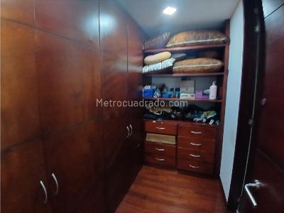 Apartamento de 4 alcobas en venta en Ciudad Salitre Oriental, Bogotá, 220 m² · foto 11 de 20