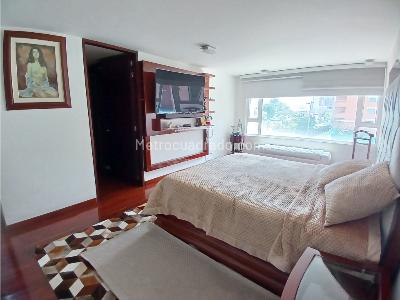 Apartamento de 4 alcobas en venta en Ciudad Salitre Oriental, Bogotá, 220 m² · foto 9 de 20