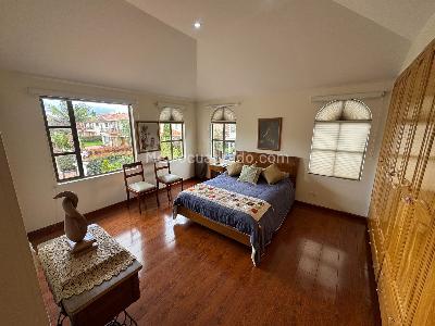 Casa de 5 alcobas en venta en Sector El Misterio, Cajicá, 350 m² · foto 5 de 10