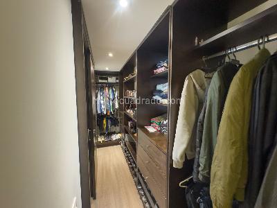 Apartamento de 3 alcobas en venta en San Patricio, Bogotá, 164 m² · foto 7 de 10