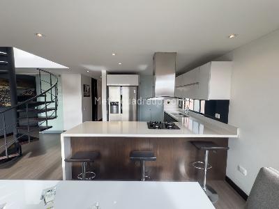 Apartamento de 3 alcobas en venta en San Patricio, Bogotá, 164 m² · foto 3 de 10