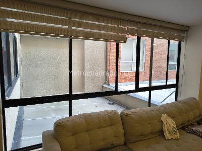 Apartamento de 1 alcoba en venta en Santa Barbara Central, Bogotá, 25 m² · foto 4 de 14