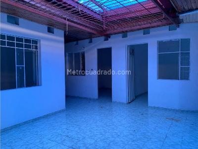 Casa de 4 alcobas en venta en Girardot, Girardot, 732 m² · foto 12 de 20