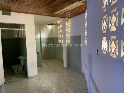 Casa de 4 alcobas en venta en Girardot, Girardot, 732 m² · foto 14 de 20