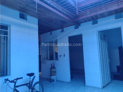 Casa de 4 alcobas en venta en Girardot, Girardot, 732 m² · foto 7 de 20